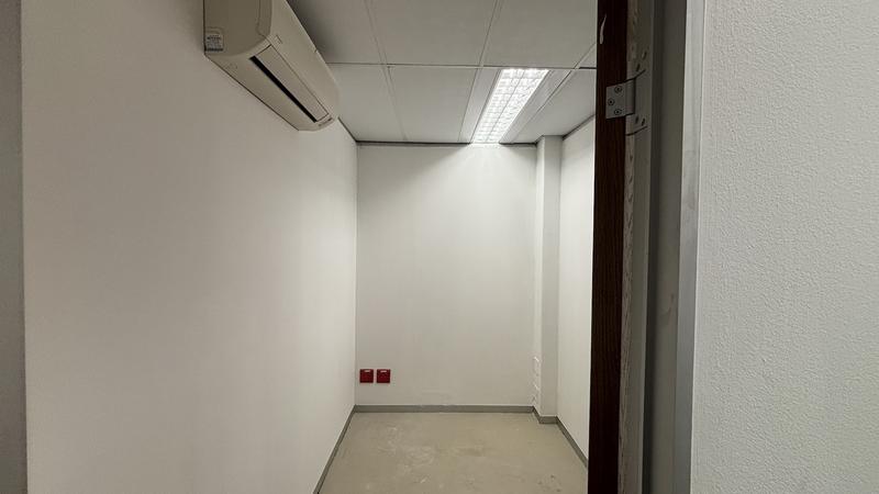 To Let commercial Property for Rent in Pinelands Western Cape